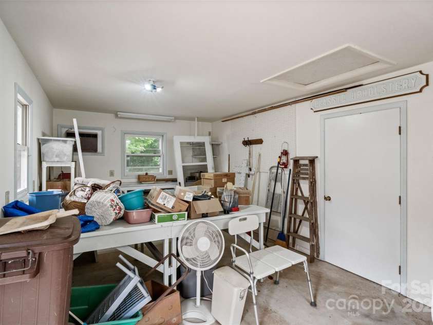 5909 Lake Valley Road, Clover, SC 29710.  MLS# CAR4288971, YatesRealty ID 2009. 