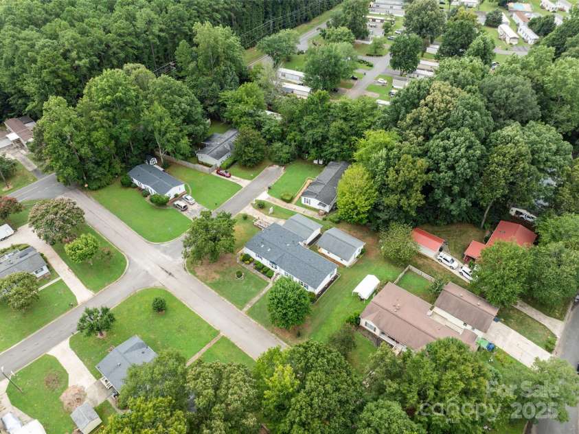 5909 Lake Valley Road, Clover, SC 29710.  MLS# CAR4288971, YatesRealty ID 2009. 