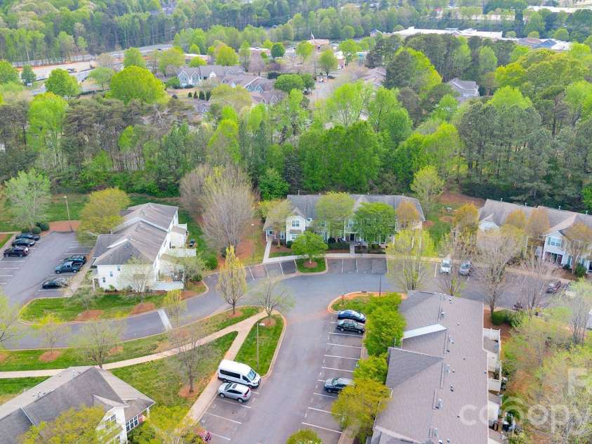 4966 Sunset Ridge Court, Charlotte, NC 28269.  MLS# CAR4361442, YatesRealty ID 20090. 