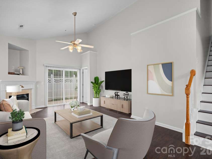 4966 Sunset Ridge Court, Charlotte, NC 28269.  MLS# CAR4361442, YatesRealty ID 20090. Virtual staging