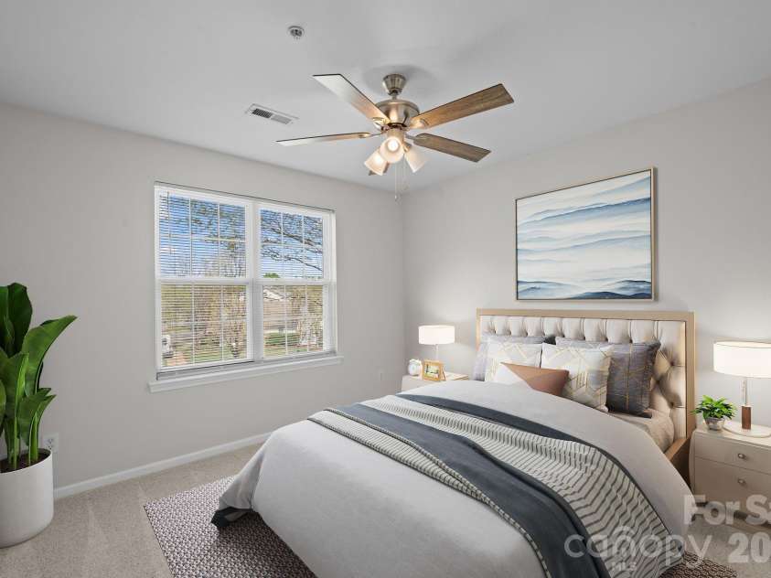 4966 Sunset Ridge Court, Charlotte, NC 28269.  MLS# CAR4361442, YatesRealty ID 20090. Virtual staging
