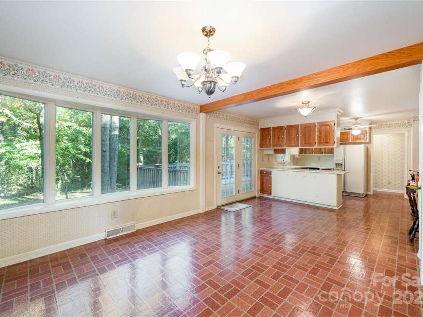 2643 Rolling Hills Drive, Monroe, NC 28110.  MLS# CAR4249052, YatesRealty ID 20092. 