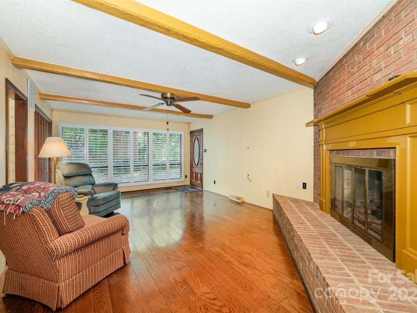 2643 Rolling Hills Drive, Monroe, NC 28110.  MLS# CAR4249052, YatesRealty ID 20092. 