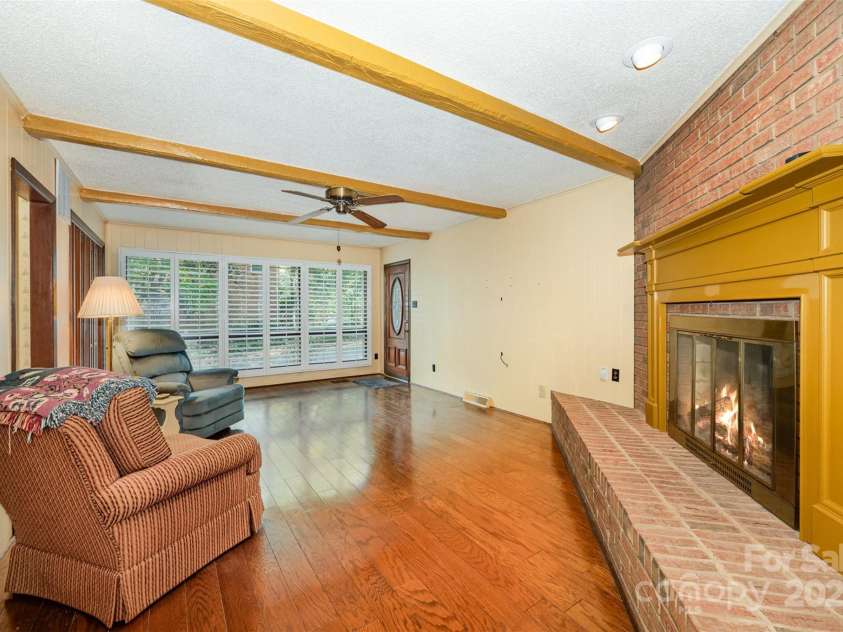 2643 Rolling Hills Drive, Monroe, NC 28110.  MLS# CAR4249052, YatesRealty ID 20092. 