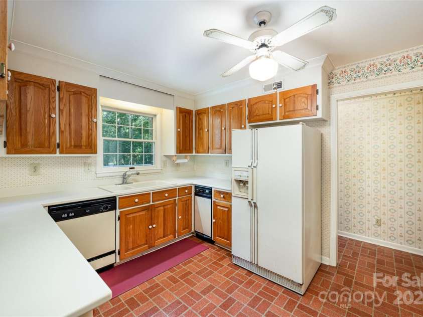 2643 Rolling Hills Drive, Monroe, NC 28110.  MLS# CAR4249052, YatesRealty ID 20092. 