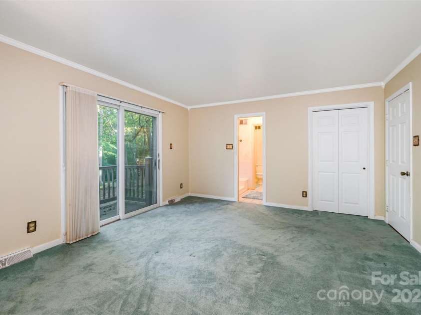 2643 Rolling Hills Drive, Monroe, NC 28110.  MLS# CAR4249052, YatesRealty ID 20092. 