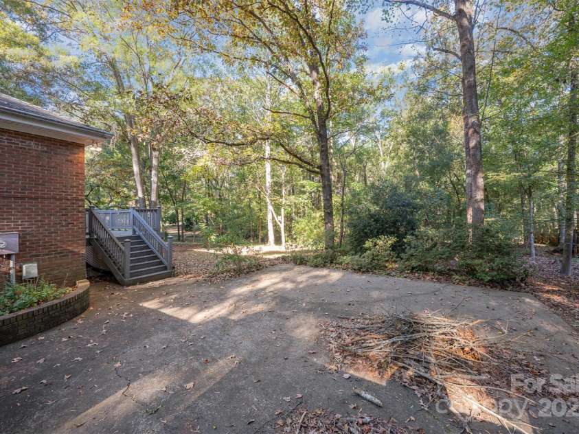 2643 Rolling Hills Drive, Monroe, NC 28110.  MLS# CAR4249052, YatesRealty ID 20092. 