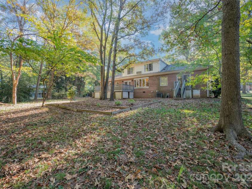 2643 Rolling Hills Drive, Monroe, NC 28110.  MLS# CAR4249052, YatesRealty ID 20092. 