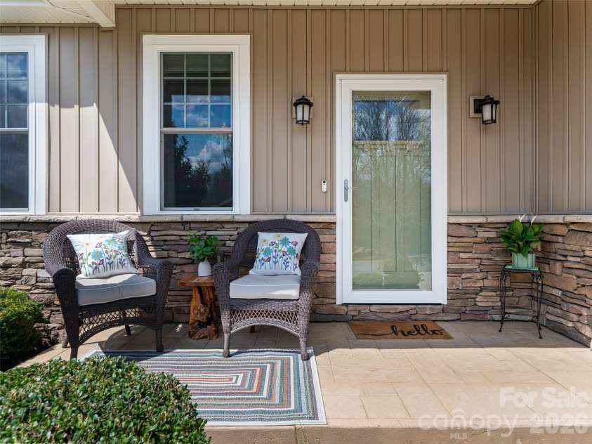 4 Nectar Way, Swannanoa, NC 28778.  MLS# CAR4365366, YatesRealty ID 20092. 