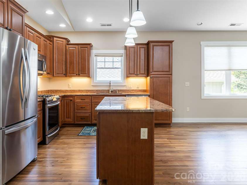 4 Nectar Way, Swannanoa, NC 28778.  MLS# CAR4365366, YatesRealty ID 20092. 