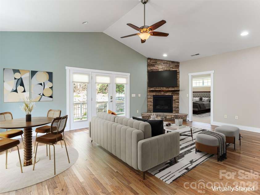 4 Nectar Way, Swannanoa, NC 28778.  MLS# CAR4365366, YatesRealty ID 20092. 