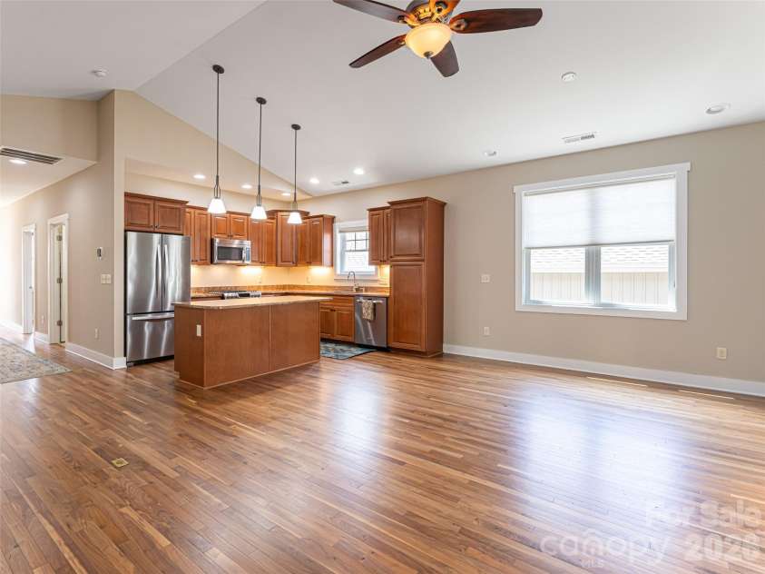 4 Nectar Way, Swannanoa, NC 28778.  MLS# CAR4365366, YatesRealty ID 20092. 