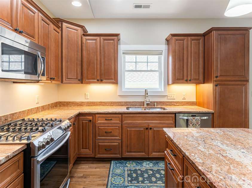 4 Nectar Way, Swannanoa, NC 28778.  MLS# CAR4365366, YatesRealty ID 20092. 