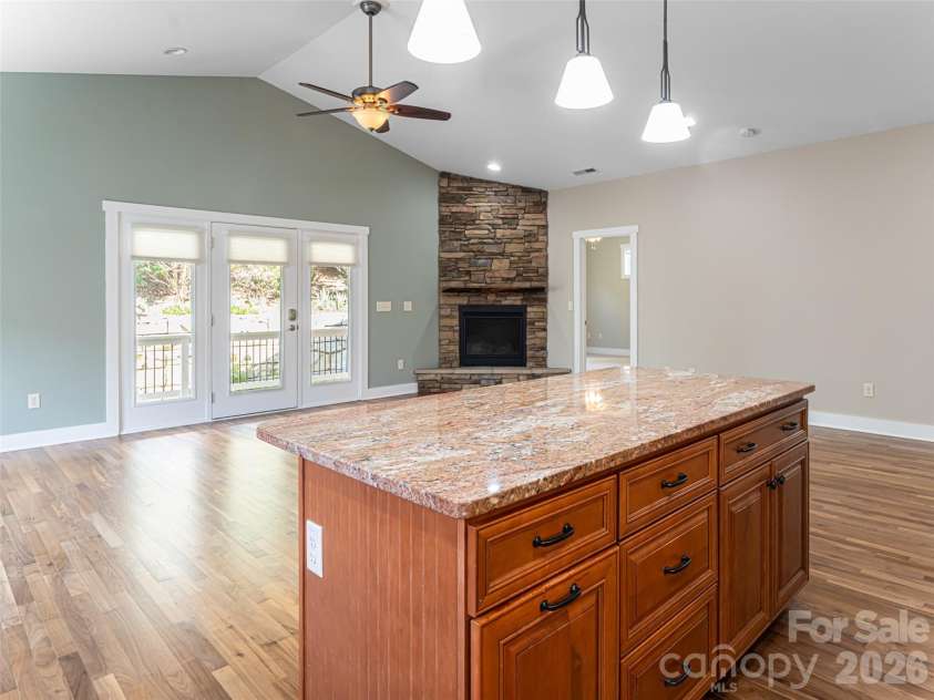 4 Nectar Way, Swannanoa, NC 28778.  MLS# CAR4365366, YatesRealty ID 20092. 