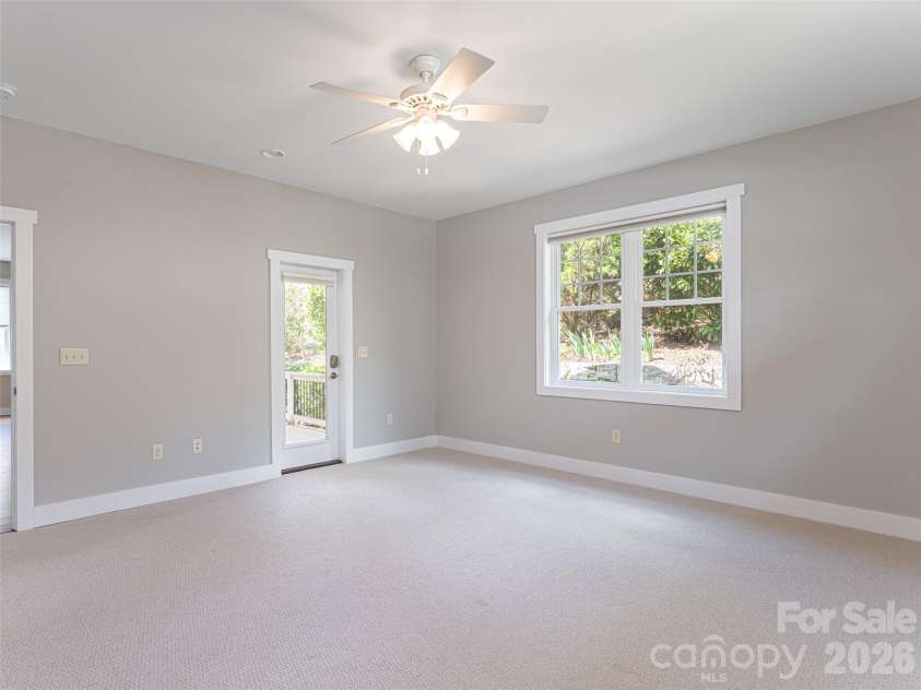 4 Nectar Way, Swannanoa, NC 28778.  MLS# CAR4365366, YatesRealty ID 20092. 