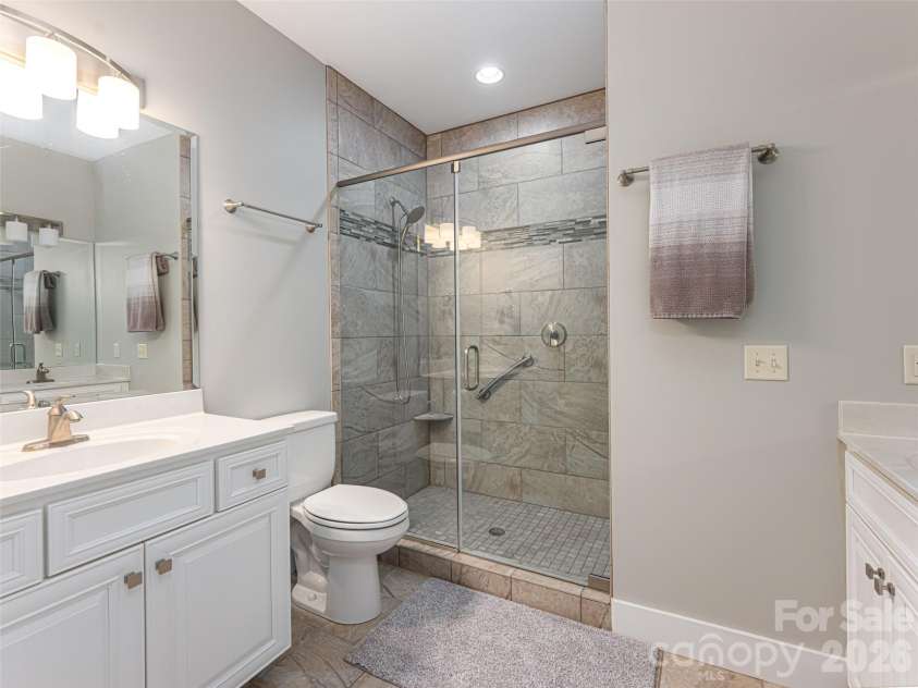 4 Nectar Way, Swannanoa, NC 28778.  MLS# CAR4365366, YatesRealty ID 20092. 