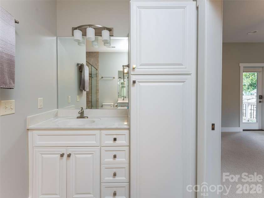 4 Nectar Way, Swannanoa, NC 28778.  MLS# CAR4365366, YatesRealty ID 20092. 
