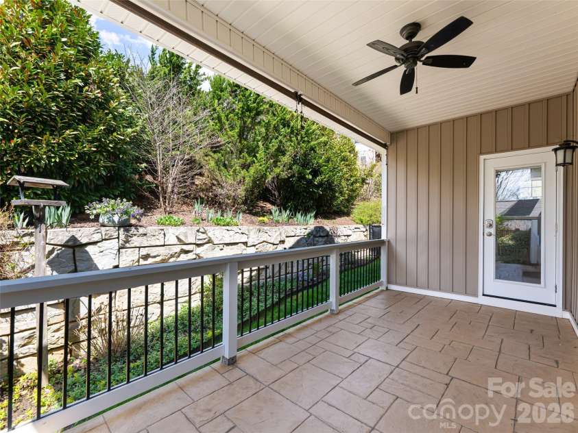 4 Nectar Way, Swannanoa, NC 28778.  MLS# CAR4365366, YatesRealty ID 20092. 