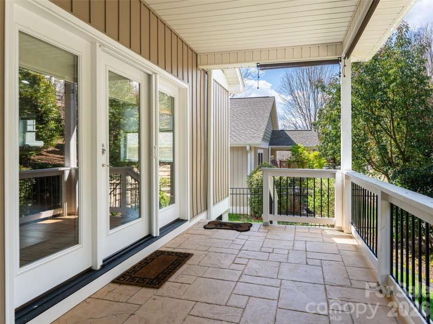 4 Nectar Way, Swannanoa, NC 28778.  MLS# CAR4365366, YatesRealty ID 20092. 
