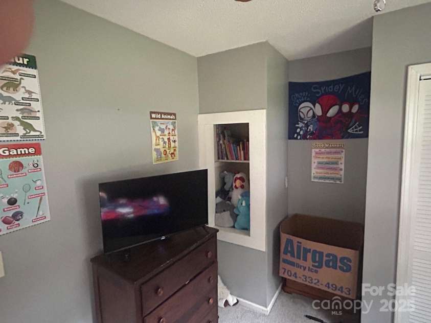 110 WASHINGTON Court, Cowpens, SC 29330.  MLS# CAR4268109, YatesRealty ID 20094. 