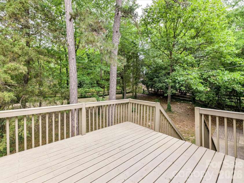 15708 Fairfield Drive, Matthews, NC 28104.  MLS# CAR4370742, YatesRealty ID 20095. New deck last year 