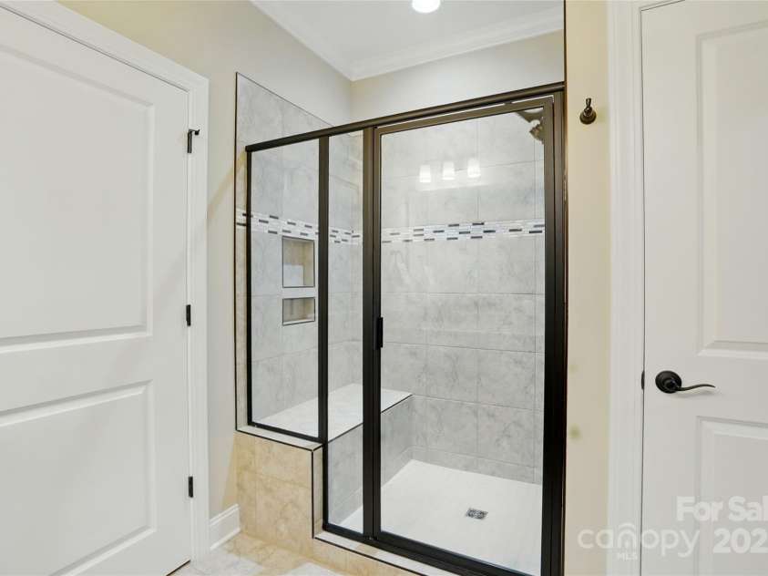 6277 Raven Rock Drive, Denver, NC 28037.  MLS# CAR4267466, YatesRealty ID 20095. 