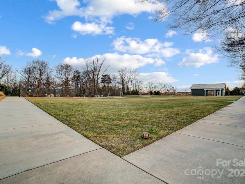 6277 Raven Rock Drive, Denver, NC 28037.  MLS# CAR4267466, YatesRealty ID 20095. 