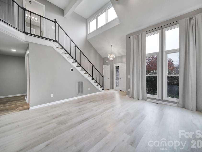 718 Emerson Drive, Mooresville, NC 28115.  MLS# CAR4325279, YatesRealty ID 20096. Floor to Ceiling Windows