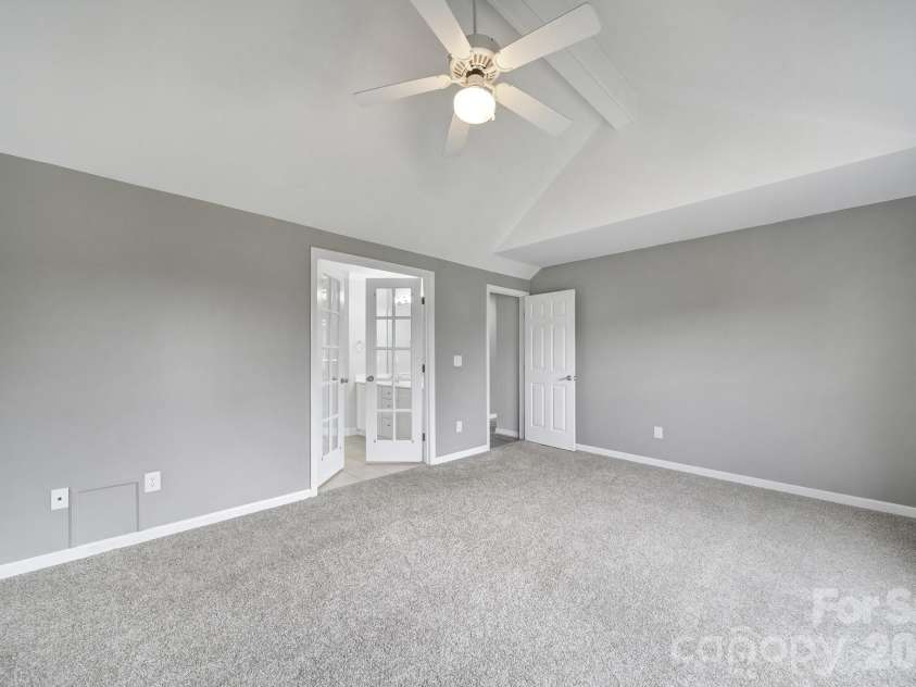 718 Emerson Drive, Mooresville, NC 28115.  MLS# CAR4325279, YatesRealty ID 20096. Primary Bedroom