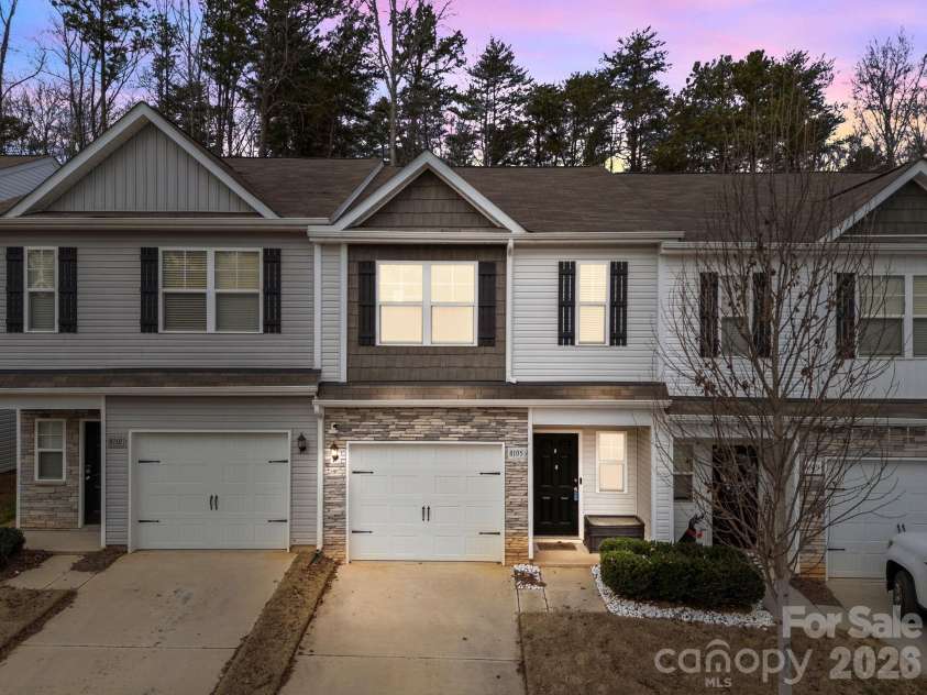 8105 Alderton Lane, Charlotte, NC 28215.  MLS# CAR4307663, YatesRealty ID 20098. Front of home