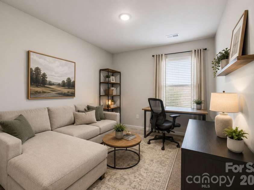 8105 Alderton Lane, Charlotte, NC 28215.  MLS# CAR4421623, YatesRealty ID 20098. Third guest bedroom - Virtual