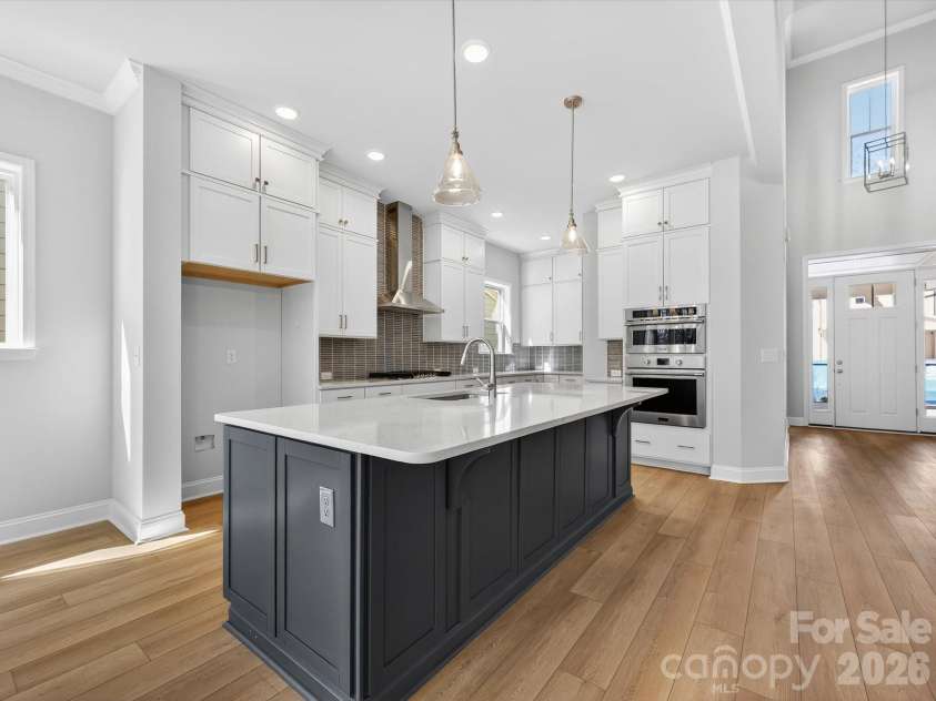 11217 Shreveport Drive, Huntersville, NC 28078.  MLS# CAR4314271, YatesRealty ID 20099. Kitchen