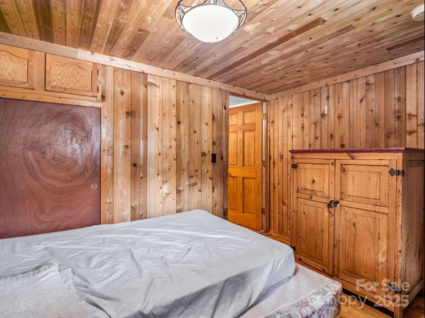 1761 Old Haywood Road, Asheville, NC 28806.  MLS# CAR4307370, YatesRealty ID 201. 