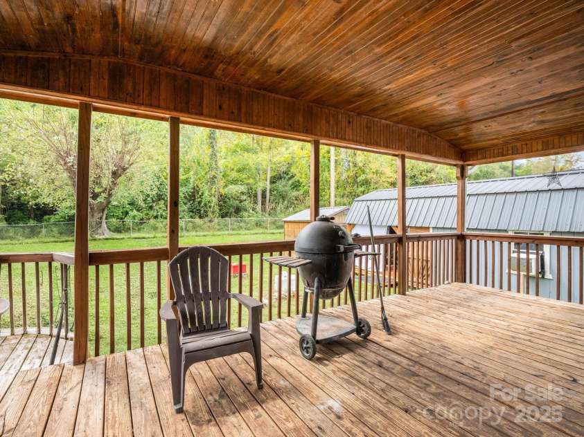 1761 Old Haywood Road, Asheville, NC 28806.  MLS# CAR4307370, YatesRealty ID 201. 
