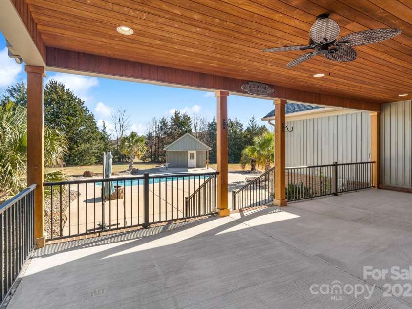 3050 Gordon Road, York, SC 29745.  MLS# CAR4325783, YatesRealty ID 2010. 