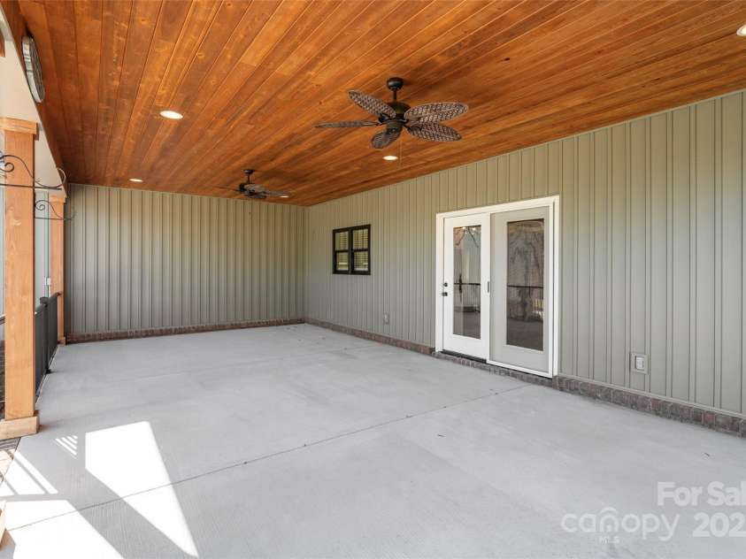 3050 Gordon Road, York, SC 29745.  MLS# CAR4325783, YatesRealty ID 2010. 