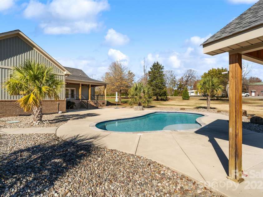 3050 Gordon Road, York, SC 29745.  MLS# CAR4325783, YatesRealty ID 2010. 