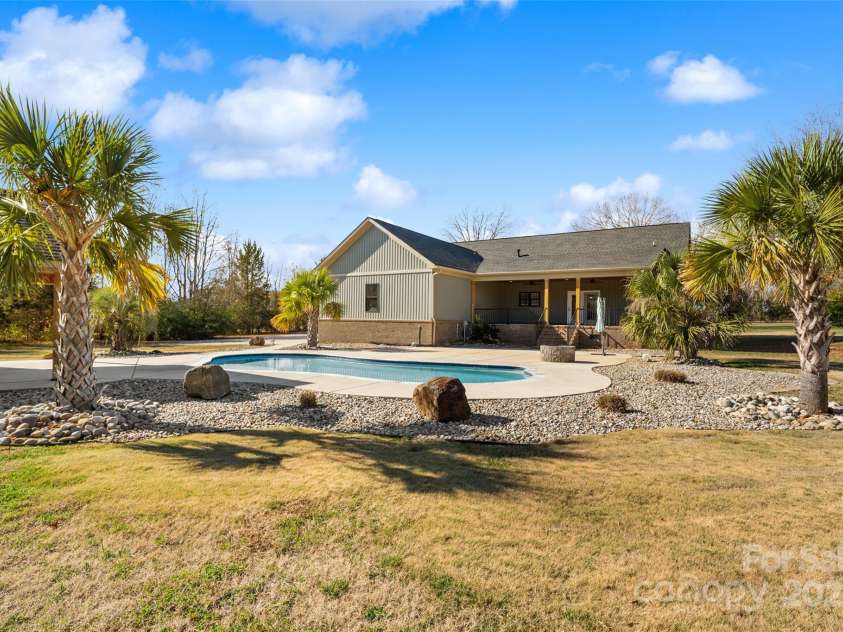 3050 Gordon Road, York, SC 29745.  MLS# CAR4325783, YatesRealty ID 2010. 