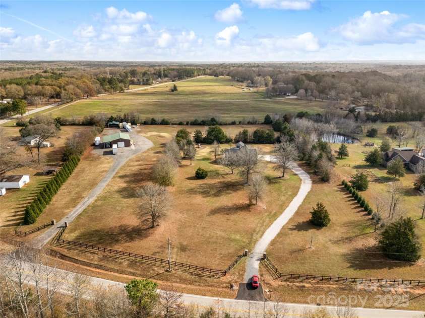 3050 Gordon Road, York, SC 29745.  MLS# CAR4325783, YatesRealty ID 2010. 