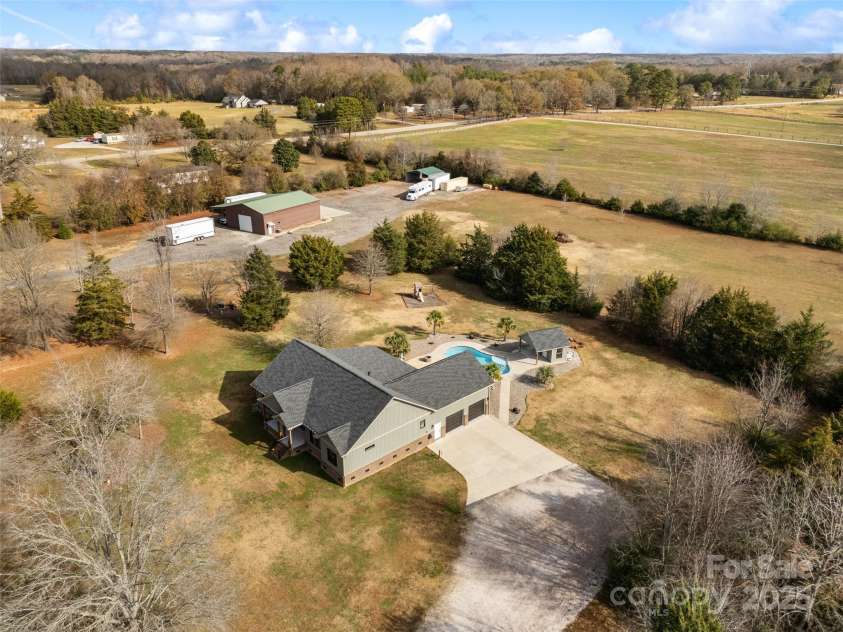 3050 Gordon Road, York, SC 29745.  MLS# CAR4325783, YatesRealty ID 2010. 