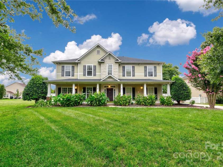 1013 Taylor Glenn Lane, Indian Trail, NC 28079.  MLS# CAR4163418, YatesRealty ID 20100. 