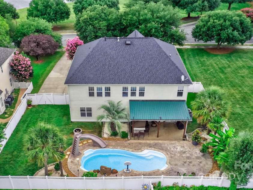 1013 Taylor Glenn Lane, Indian Trail, NC 28079.  MLS# CAR4163418, YatesRealty ID 20100. 