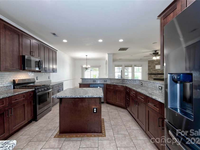 1013 Taylor Glenn Lane, Indian Trail, NC 28079.  MLS# CAR4163418, YatesRealty ID 20100. 