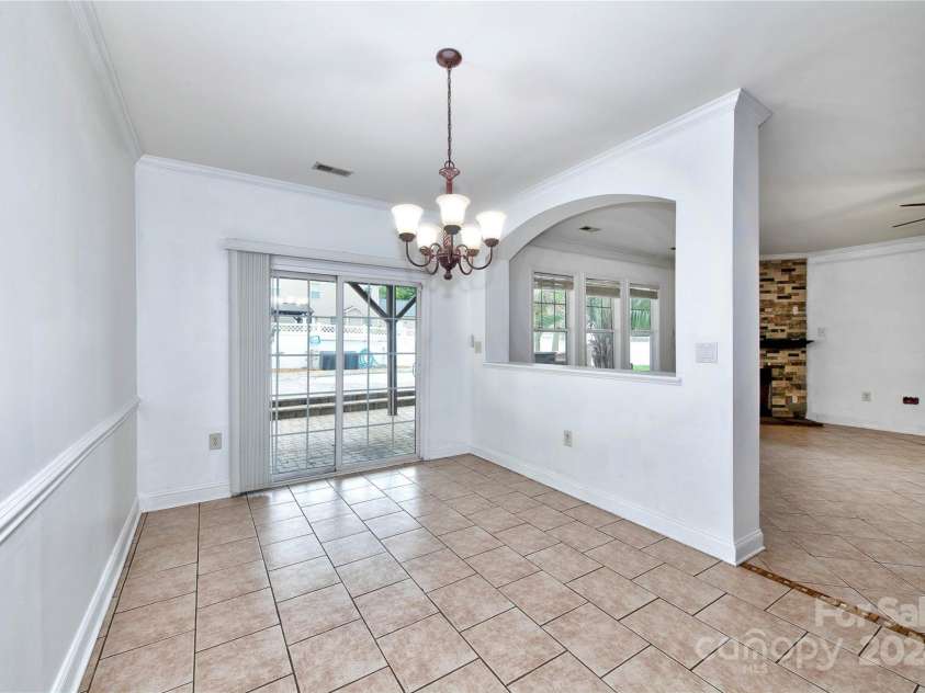 1013 Taylor Glenn Lane, Indian Trail, NC 28079.  MLS# CAR4163418, YatesRealty ID 20100. 