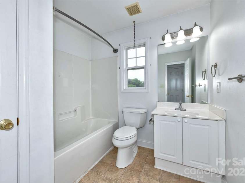 1013 Taylor Glenn Lane, Indian Trail, NC 28079.  MLS# CAR4163418, YatesRealty ID 20100. 