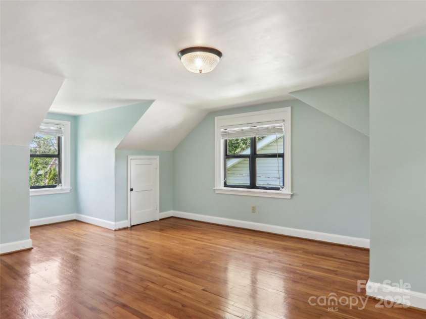 27 Alabama Avenue, Weaverville, NC 28787.  MLS# CAR4263358, YatesRealty ID 20101. 2nd level BR