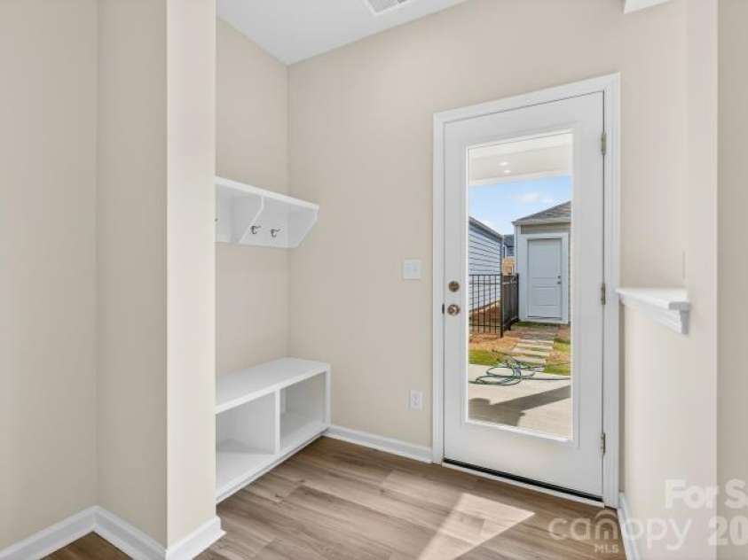 10116 Mamillion Drive, Huntersville, NC 28078.  MLS# CAR4334522, YatesRealty ID 20102. 