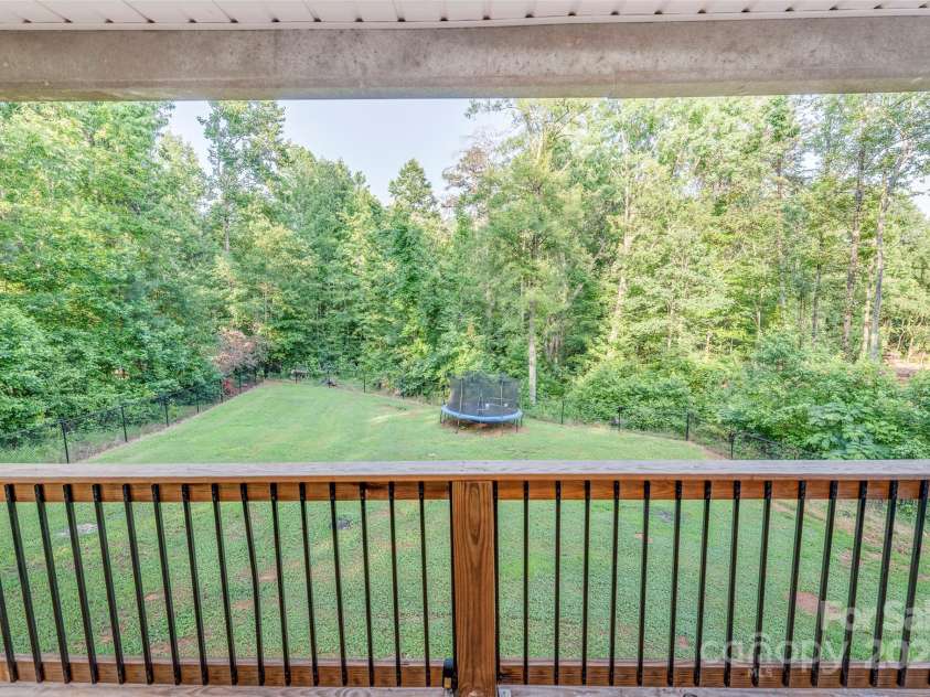 210 Holmes Drive, Spartanburg, SC 29303.  MLS# CAR4254799, YatesRealty ID 20103. 