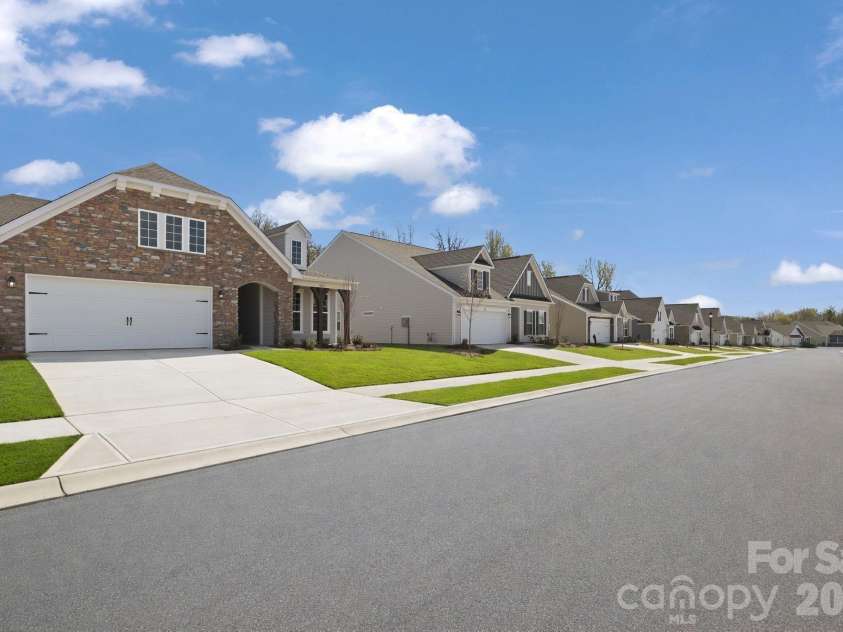 5472 Redbud Road, Lancaster, SC 29720.  MLS# CAR4374966, YatesRealty ID 20103. 