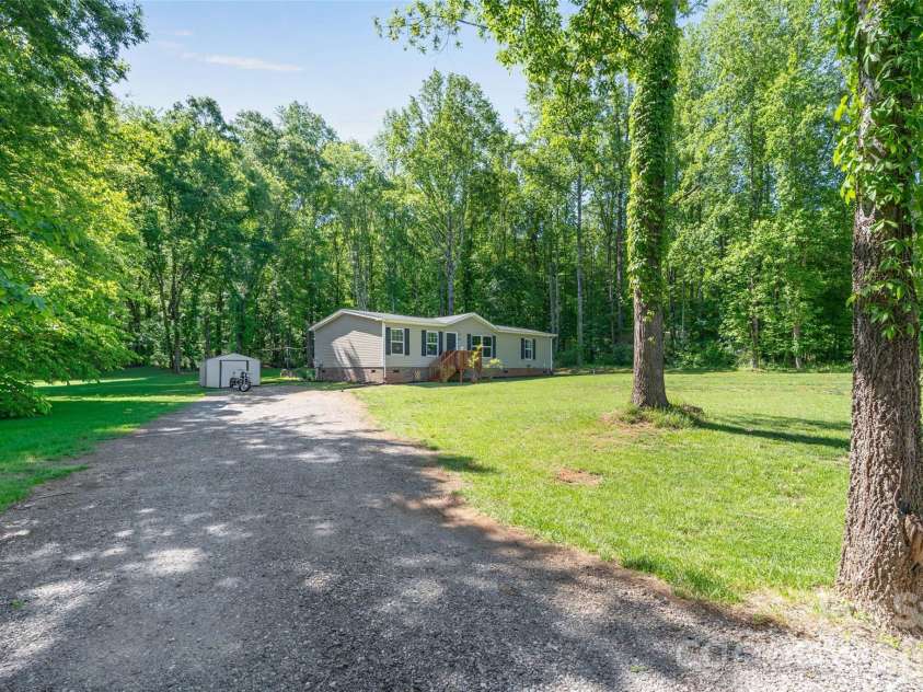 5007 Carlos Road, Catawba, NC 28609.  MLS# CAR4375298, YatesRealty ID 20104. Deep set lot, home sits back off the rd.
